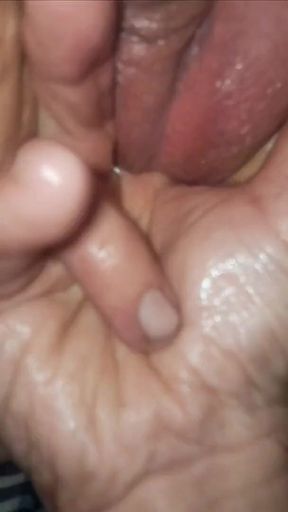 Fingering with a Butt Plug in!