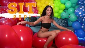 Maria, Sit To Pop Red SA16" - 4K