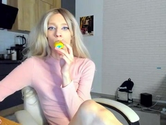 Small tits shemale gets banged in bed