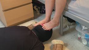 Slippers foot worship