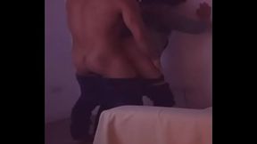 Compa&ntilde_ero del internado policial se pasa mi cama y me folla despues de 3 meses de encierro