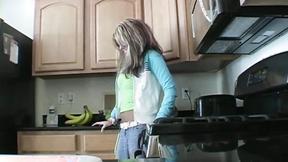 ”Sexy Kelli outdoor butt & tits”