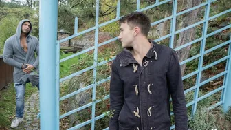 Amateur twinks Dee and Ricky fuck bareback outdoors in public