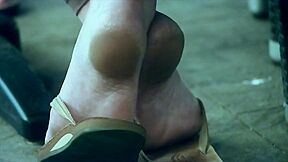Candid College Girl Toes & Soles