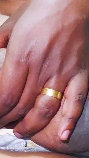 Most Beautiful Indian Actres Dipawali Enjoying with Boyfriend in the Hotel