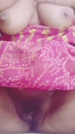 Red sadi in rj nisha solo play fingerings   Clip 1