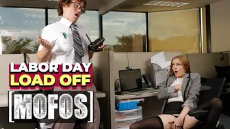 Ava Hardy pushes the nerdy pervert head into her pussy for Labor Day