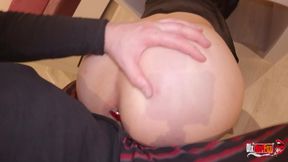 Stepson accidentally fucks stepmom in the ass! She was preparing a present for her stepfather, but I arrived early.