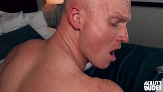 Roman eros enjoys anal massage from masseur: reality dudes