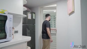 Lucky Guy Fucks Li Er During Lockdown