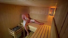 Risky Sauna Masturbation