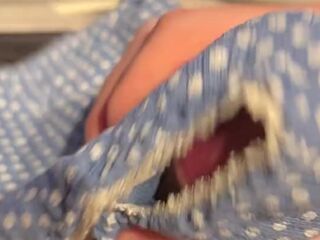 女友達の水玉パンツをティッシュ代わりにする屑