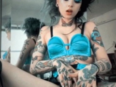 PUSSY BABE BRUNETTE masturbating