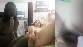 jugoso orgasmo con un gran consolador, ese es uno de los placeres mas grandes despues de llegar de la universidad a casa desnudarse y darse una masturbada salvaje.