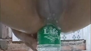 Myanmar gays solo adventure with a 1l water bottle: anal pleasure and amateur fun