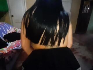 ESCUCHA COMO ESTA LINDA COLEGIALA GRITA BIEN RICO DE PLACER