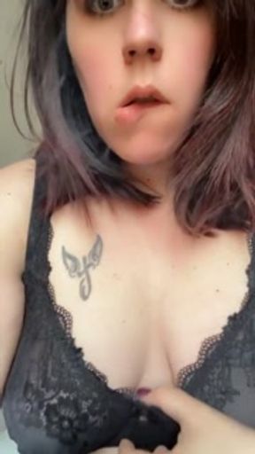 Sexy bbw girl smoking