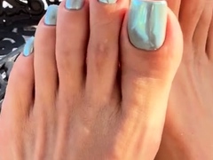 Linsey Dawn solo foot fetish