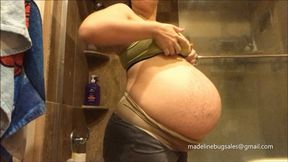 Pregnant Madeline Shavingcream WAM 28weeks 2017