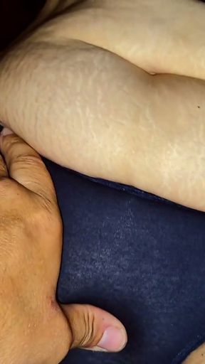 Double handjob from Hotti. Unwrapping the presents   Clip 1