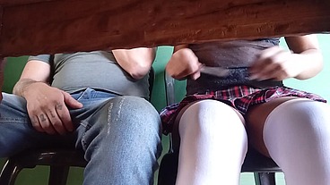 peguei no pal do profesor na sala de aula