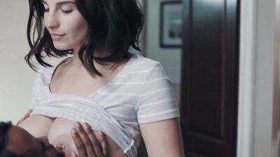 Curvaceous brunette seduces by a beautiful black babe into lesbian pussy eating