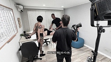 Juan Bustos VOYEUR #07 Boris Jackson, ChristyEvans & Petrovakath - Behind the Porn