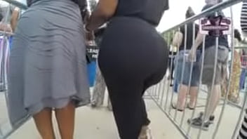 SpankBang mega donk 240p