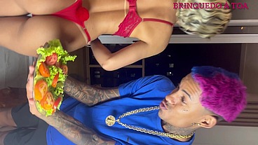 Qual dos dois vocês prefere salada ou boceta eu preferi comer bocetinha da gostosa até queria comer o cozinho e no pelo