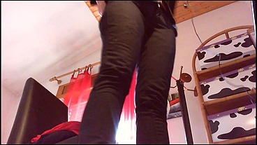 Exciting Gender Swap - Dirty Talking in Italian Panty Domination