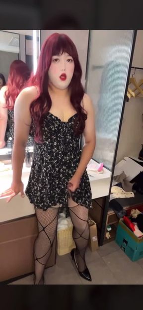 gorgeous asian redhair shemale riding dildo handsfree cum at hotel