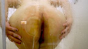 Shower Tits