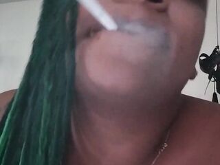 BLACK FINDOMME SMOKE FETISH