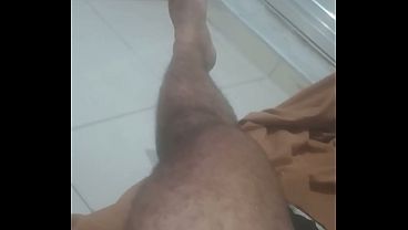 Masturbando gozando e melando tudo