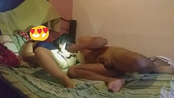 MADRASTRA TRAVIESA su padre deja al pelado con su madrastra latina culona y pasa de todo