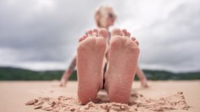 Worship My Feet on Public Beach and Get My Permission to Cum