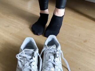 Air Power 1 shoeplay and sock POV