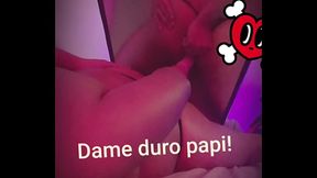 Abriendome todo el culito