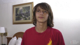 Amatør unge homofile horer knullet i rumpa, stor pikk