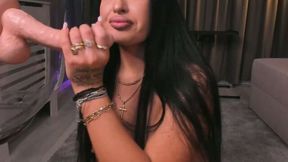 Emerald Kat Private Show