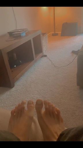 Lily Demure Shows Her Feet and Toes