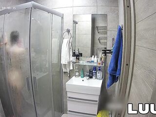 LUUV. Kareflore and Abbadon film their real amateur, homemade washroom routine, showing maximum real life openness