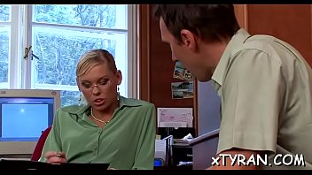 Wonderful hottie enjoys sex with fucker
