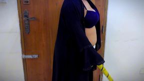 moroccan hot stepmom wear a bra hijab abaya & a panty then she sweep my room & try to seduced me