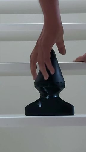 10,3 cm black buttplug