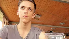 Slender Czech Twink Gapes for Massive Load Outside – Wild Bareback Action 18+