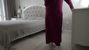 Mom's worst nightmare - her body is bloated a