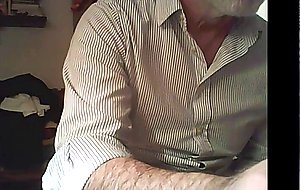 Hot mature bear cumming