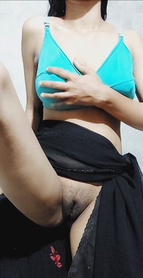 Indian village girls pussy fingering