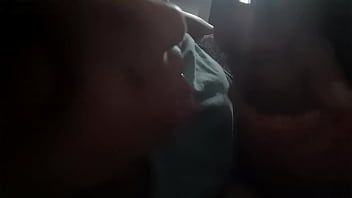 Casada tomando gozada na cara